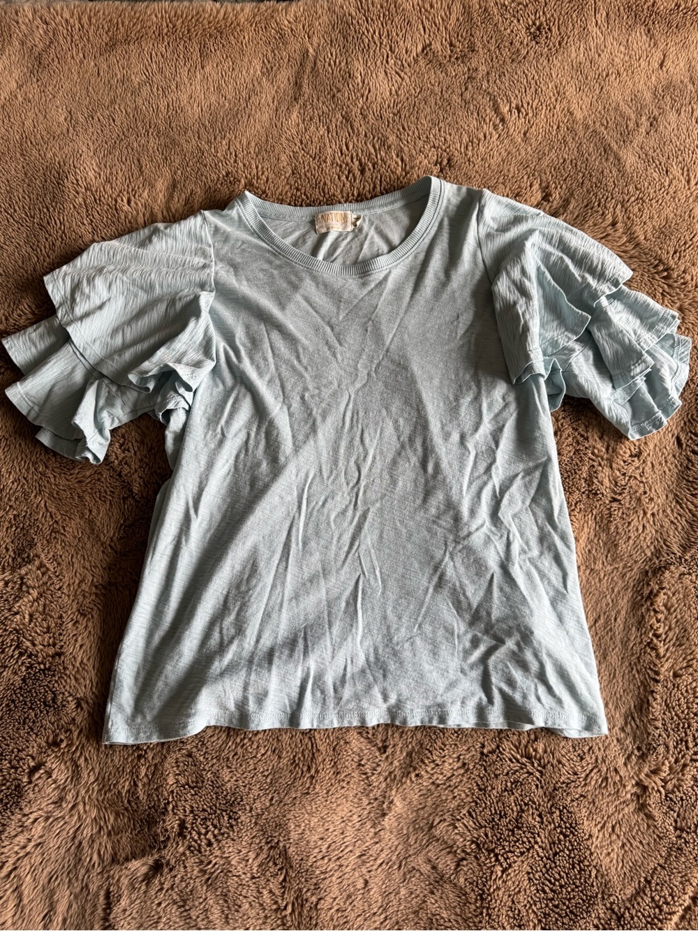 Ruffle Sleeve Short-Sleeve Tee in Pale Blue
